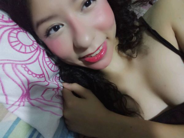 Cata live video chat preview